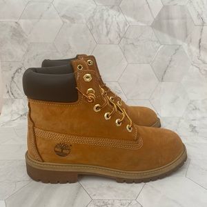 Timberland Waterproof Premium 6 Inch Boot Wheat Nubuck Junior Big Kid Size 5.5